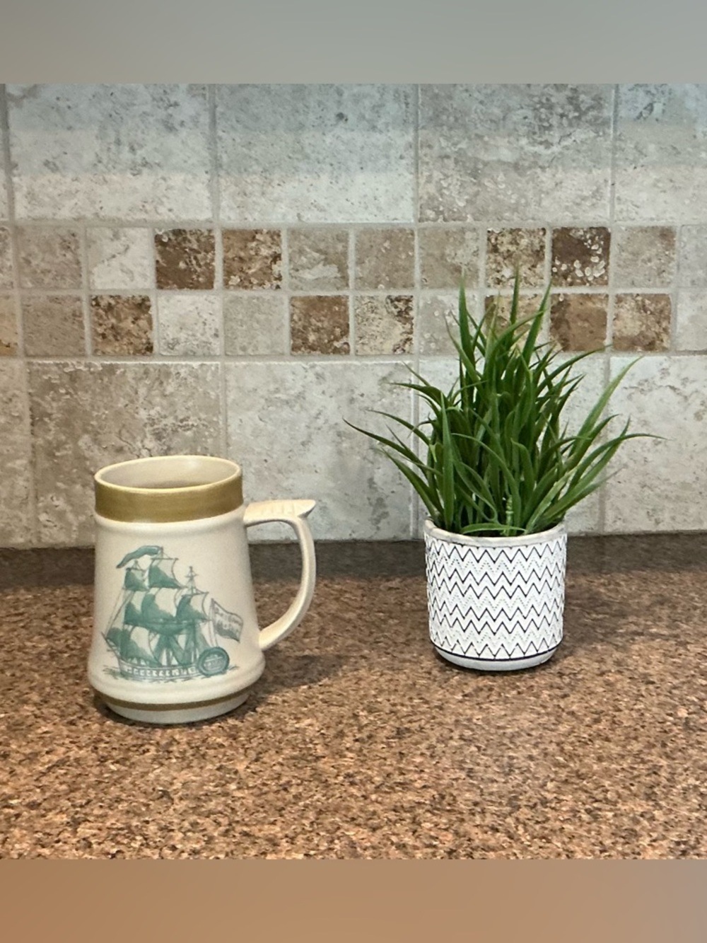 VTG 1967 Holt Howard Stoneware 20oz Mug Stein Tankard "Don't Give Up The Ship"